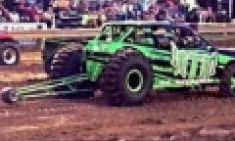 &Epsilon;&nu;&alpha;&lambda;&lambda;&alpha;&kappa;&tau;&iota;&kappa;&omicron;ί &alpha;&gamma;ώ&nu;&epsilon;&sigmaf; dragster 2.000+ ί&pi;&pi;&omega;&nu;! (video)