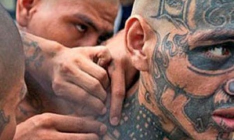 &Omicron;&iota; &delta;έ&kappa;&alpha; &pi;&iota;&omicron; &epsilon;&pi;&iota;&kappa;ί&nu;&delta;&upsilon;&nu;&epsilon;&sigmaf; &sigma;&upsilon;&mu;&mu;&omicron;&rho;ί&epsilon;&sigmaf; &tau;&omicron;&upsilon; &kappa;ό&sigma;&mu;&omicron;&upsilon; [&Epsilon;&iota;&kappa;ό&nu;&epsilon;&sigmaf;]