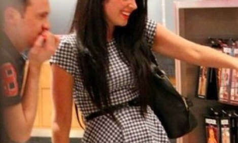 &Tau;&iota; &xi;έ&rho;&epsilon;&iota;&sigmaf; &gamma;&iota;&alpha; &tau;&alpha; &epsilon;&rho;&omega;&tau;&iota;&kappa;ά &beta;&omicron;&eta;&theta;ή&mu;&alpha;&tau;&alpha; &tau;&omicron;&upsilon; &pi;&alpha;&rho;&epsilon;&lambda;&theta;ό&nu;&tau;&omicron;&sigmaf;; (&Phi;&Omega;&Tau;&Omicron;)