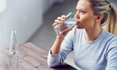&Tau;&iota; &alpha;&lambda;&lambda;ά&zeta;&epsilon;&iota; &sigma;&tau;&omicron; &sigma;ώ&mu;&alpha; &mu;&alpha;&sigmaf; &pi;ί&nu;&omicron;&nu;&tau;&alpha;&sigmaf; 3,5 &lambda;ί&tau;&rho;&alpha; &nu;&epsilon;&rho;ό &tau;&eta; &mu;έ&rho;&alpha;;