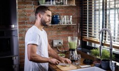 &Tau;&omicron; &tau;&rho;ό&phi;&iota;&mu;&omicron; &pi;&omicron;&upsilon; &kappa;ά&nu;&epsilon;&iota; &tau;&omicron;&nu; &kappa;&alpha;&rho;&kappa;ί&nu;&omicron; &pi;&omicron;&lambda;ύ &pi;&iota;&omicron; &epsilon;&pi;&iota;&kappa;ί&nu;&delta;&upsilon;&nu;&omicron;