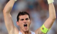 H &pi;&rho;&omicron;&pi;ό&nu;&eta;&sigma;&eta; &kappa;&alpha;&iota; &omicron;&iota; &sigma;&upsilon;&mu;&beta;&omicron;&upsilon;&lambda;έ&sigmaf; &delta;&iota;&alpha;&tau;&rho;&omicron;&phi;ή&sigmaf; &tau;&omicron;&upsilon; Iker Casillas