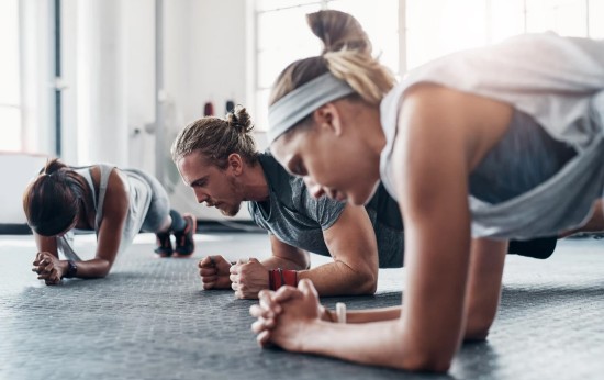 &Alpha;&upsilon;&tau;ή &eta; &pi;&rho;&omicron;&pi;ό&nu;&eta;&sigma;&eta; &kappa;&alpha;ί&epsilon;&iota; 1.500 &theta;&epsilon;&rho;&mu;ί&delta;&epsilon;&sigmaf; &sigma;&epsilon; 30 &lambda;&epsilon;&pi;&tau;ά