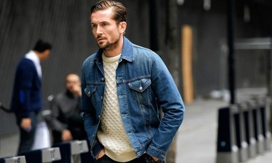 4 &delta;&iota;&alpha;&chi;&rho;&omicron;&nu;&iota;&kappa;ά &sigma;&tau;&upsilon;&lambda; &pi;&omicron;&upsilon; &delta;&epsilon;&nu; &phi;&epsilon;ύ&gamma;&omicron;&upsilon;&nu; &pi;&omicron;&tau;έ &alpha;&pi;ό &tau;&eta; &mu;ό&delta;&alpha;!