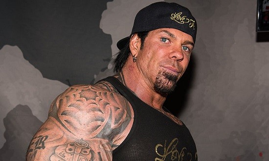 &Nu;&epsilon;&kappa;&rho;ό&sigmaf; &omicron; &gamma;&nu;&omega;&sigma;&tau;ό&sigmaf; bodybuilder Rich Piana &mu;&epsilon;&tau;ά &alpha;&pi;ό &pi;&omicron;&lambda;&upsilon;ή&mu;&epsilon;&rho;&omicron; &kappa;ώ&mu;&alpha;!