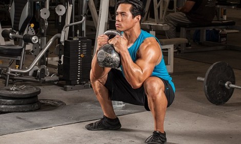 Πώς θα κάψεις 1.000 θερμίδες και θα γραμμωθείς σε λιγότερο από 15 λεπτά