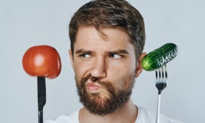 &Omicron;&iota; 7 &mu;&epsilon;&gamma;&alpha;&lambda;ύ&tau;&epsilon;&rho;&omicron;&iota; &mu;ύ&theta;&omicron;&iota; &gamma;ύ&rho;&omega; &alpha;&pi;ό &tau;&eta;&nu; &alpha;&pi;ώ&lambda;&epsilon;&iota;&alpha; &kappa;&iota;&lambda;ώ&nu;