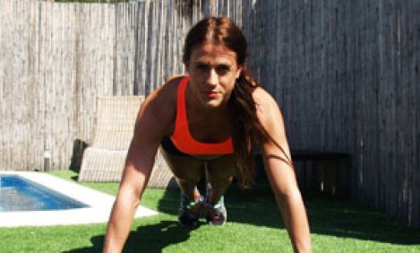 &Sigma;&upsilon;&nu;έ&nu;&tau;&epsilon;&upsilon;&xi;&eta;: H &Nu;&alpha;&tau;ά&sigma;&alpha; &Mu;&pi;&alpha;&rho;&omicron;ύ&tau;&alpha; &pi;&rho;&iota;&nu; &alpha;&pi;ό &tau;&omicron; 1&omicron; &tau;&eta;&sigmaf; &alpha;&gamma;ώ&nu;&alpha; &sigma;&tau;&eta; &kappa;&alpha;&tau;&eta;&gamma;&omicron;&rho;ί&alpha; Bikini &mu;&iota;&lambda;ά&epsilon;&iota; &sigma;&tau;&omicron; iFitnessbook.com