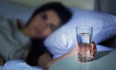 &Omicron;&iota; &kappa;ί&nu;&delta;&upsilon;&nu;&omicron;&iota; &pi;&omicron;&upsilon; &kappa;&rho;ύ&beta;&epsilon;&iota; έ&nu;&alpha; &pi;&omicron;&tau;ή&rho;&iota; &nu;&epsilon;&rho;ό ό&tau;&alpha;&nu; έ&chi;&epsilon;&iota; &mu;&epsilon;ί&nu;&epsilon;&iota; ό&lambda;&eta; &nu;ύ&chi;&tau;&alpha; &sigma;&tau;&omicron; &kappa;&omicron;&mu;&omicron;&delta;ί&nu;&omicron;