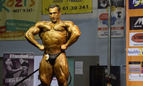 &Omicron; &Theta;&alpha;&nu;ά&sigma;&eta;&sigmaf; &Alpha;&tau;&tau;&iota;&lambda;ά&kappa;&omicron;&sigmaf; Overall &nu;&iota;&kappa;&eta;&tau;ή&sigmaf; &sigma;&tau;&omicron; 29&omicron; &Pi;&alpha;&nu;&epsilon;&lambda;&lambda;ή&nu;&iota;&omicron; &Pi;&rho;&omega;&tau;ά&theta;&lambda;&eta;&mu;&alpha; &tau;&eta;&sigmaf; IFBB-&Epsilon;&Omicron;&Sigma;&Delta;