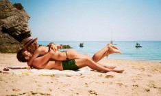&Tau;&iota; &sigma;&upsilon;&mu;&beta;&omicron;&upsilon;&lambda;&epsilon;ύ&epsilon;&iota; έ&nu;&alpha;&sigmaf; &epsilon;&iota;&delta;&iota;&kappa;ό&sigmaf; &gamma;&iota;&alpha; &tau;&omicron; &sigma;&epsilon;&xi; &tau;&omicron; &kappa;&alpha;&lambda;&omicron;&kappa;&alpha;ί&rho;&iota;;