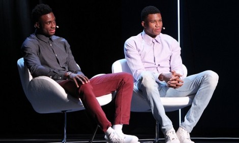 «Είμαστε όλοι αδέρφια» ένα συγκινητικό άρθρο για τους Αντετoκούνμπο