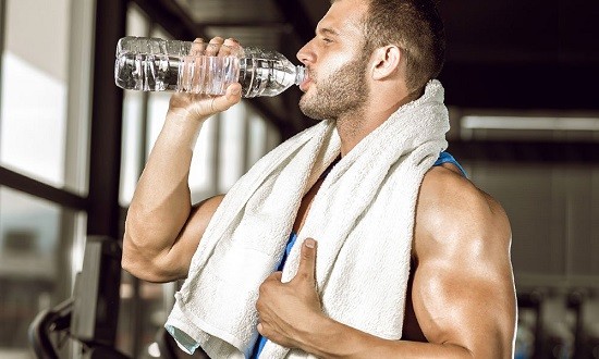 T&alpha; 12 &pi;&iota;&omicron; &sigma;&eta;&mu;&alpha;&nu;&tau;&iota;&kappa;ά &omicron;&phi;έ&lambda;&eta; &alpha;&pi;ό &tau;&eta;&nu; &alpha;&pi;&omicron;&tau;&omicron;&xi;ί&nu;&omega;&sigma;&eta; &tau;&omicron;&upsilon; &sigma;ώ&mu;&alpha;&tau;&omicron;&sigmaf;