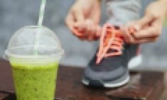 &Tau;&rho;ί&alpha; &tau;&omicron;&nu;&omega;&tau;&iota;&kappa;ά smoothies &gamma;&iota;&alpha; &pi;&rho;&iota;&nu; &kappa;&alpha;&iota; &mu;&epsilon;&tau;ά &tau;&eta;&nu; &pi;&rho;&omicron;&pi;ό&nu;&eta;&sigma;&eta;