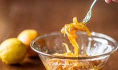 &Epsilon;&iota;&delta;&iota;&kappa;&omicron;ί &alpha;&nu;&alpha;&lambda;ύ&omicron;&upsilon;&nu; &tau;&omicron; &nu;έ&omicron; trend &sigma;&tau;&omicron; TikTok &pi;&omicron;&upsilon; &laquo;&mu;&upsilon;&rho;ί&zeta;&epsilon;&iota;&raquo; &Epsilon;&lambda;&lambda;ά&delta;&alpha;