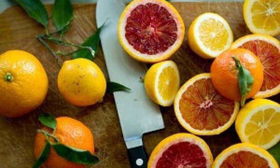 Μύθοι και αλήθειες για τη βιταμίνη C