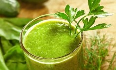 &Sigma;έ&lambda;&iota;&nu;&omicron;: &Omicron; &chi;&upsilon;&mu;ό&sigmaf; &pi;&omicron;&upsilon; &kappa;ά&nu;&epsilon;&iota; &laquo;&theta;&alpha;ύ&mu;&alpha;&tau;&alpha;&raquo; &sigma;&tau;&eta;&nu; &upsilon;&gamma;&epsilon;ί&alpha; &sigma;&omicron;&upsilon; - &Alpha;&upsilon;&tau;ά &epsilon;ί&nu;&alpha;&iota; &tau;&alpha; 4 &omicron;&phi;έ&lambda;&eta;