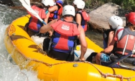 &Epsilon;&tau;&omicron;&iota;&mu;&alpha;&sigma;&tau;&epsilon;ί&tau;&epsilon; &gamma;&iota;&alpha; rafting!