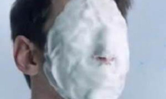 &Gamma;&iota;&alpha;&omicron;&upsilon;&rho;&tau;ώ&theta;&eta;&kappa;&epsilon; &omicron; &Mu;έ&sigma;&iota;! (video)