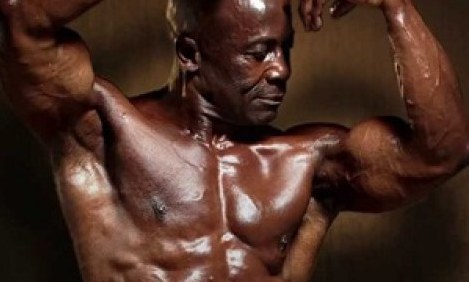 Έ&nu;&alpha;&sigmaf; bodybuilder &epsilon;&tau;ώ&nu; 78 &tau;&rho;&epsilon;&lambda;&alpha;ί&nu;&epsilon;&iota; &tau;&omicron;&nu; &kappa;ό&sigma;&mu;&omicron;! (photos)