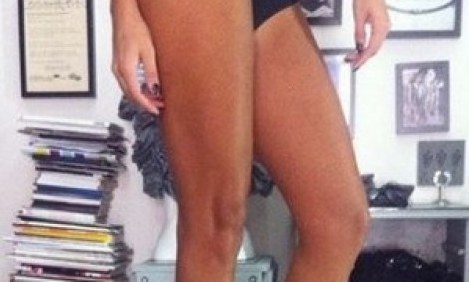 &Pi;&omicron;&iota;&alpha; &kappa;&alpha;&lambda;&lambda;&omicron;&nu;ή &delta;&iota;&alpha;&theta;έ&tau;&epsilon;&iota; &alpha;&upsilon;&tau;ά &tau;&alpha; &alpha;&tau;&epsilon;&lambda;&epsilon;ί&omega;&tau;&alpha; &pi;ό&delta;&iota;&alpha;;