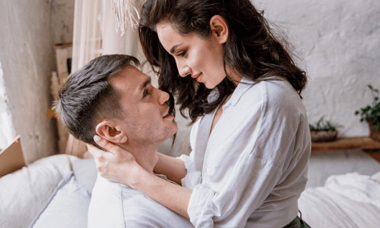 &Gamma;&iota;&alpha;&tau;ί &pi;&omicron;&lambda;&lambda;έ&sigmaf; &gamma;&upsilon;&nu;&alpha;ί&kappa;&epsilon;&sigmaf; "&pi;&rho;&omicron;&sigma;&pi;&omicron;&iota;&omicron;ύ&nu;&tau;&alpha;&iota;" &sigma;&tau;&omicron; &sigma;&epsilon;&xi;;