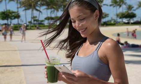 Ο χυμός για αποτοξίνωση που θα εξαφανίσει τα κιλά του καλοκαιριού