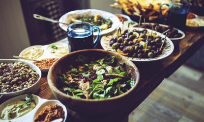 &Eta; &kappa;&rho;&eta;&tau;&iota;&kappa;ή &delta;&iota;&alpha;&tau;&rho;&omicron;&phi;ή &tau;&omicron;&upsilon; 1960 &pi;&omicron;&upsilon; &sigma;ώ&zeta;&epsilon;&iota; &zeta;&omega;έ&sigmaf;!