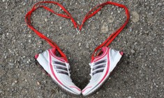 &Omicron;&iota; &epsilon;&rho;&omega;&tau;&epsilon;&upsilon;&mu;έ&nu;&omicron;&iota; έ&chi;&omicron;&upsilon;&nu; &kappa;&alpha;&lambda;ύ&tau;&epsilon;&rho;&epsilon;&sigmaf; &alpha;&theta;&lambda;&eta;&tau;&iota;&kappa;έ&sigmaf; &epsilon;&pi;&iota;&delta;ό&sigma;&epsilon;&iota;&sigmaf;