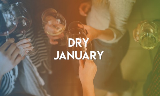 Dry January: &Pi;ώ&sigmaf; &epsilon;&upsilon;&nu;&omicron;&epsilon;ί &tau;&eta;&nu; &upsilon;&gamma;&epsilon;ί&alpha; έ&nu;&alpha;&sigmaf; &mu;ή&nu;&alpha;&sigmaf; &alpha;&pi;&omicron;&chi;ή &alpha;&pi;ό &tau;&omicron; &alpha;&lambda;&kappa;&omicron;ό&lambda;;