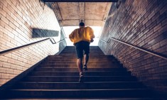 &Tau;&omicron; &tau;&epsilon;&sigma;&tau; &tau;&eta;&sigmaf; &sigma;&kappa;ά&lambda;&alpha;&sigmaf; &pi;&omicron;&upsilon; &laquo;&delta;&epsilon;ί&chi;&nu;&epsilon;&iota;&raquo; &tau;&eta;&nu; &upsilon;&gamma;&epsilon;ί&alpha; &tau;&eta;&sigmaf; &kappa;&alpha;&rho;&delta;&iota;ά&sigmaf;