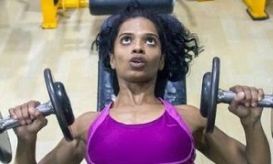 &Eta; &Iota;&nu;&delta;ή bodybuilder &pi;&omicron;&upsilon; &tau;&rho;&epsilon;&lambda;&alpha;ί&nu;&epsilon;&iota; &tau;&omicron; &delta;&iota;&alpha;&delta;ί&kappa;&tau;&upsilon;&omicron;! (photos)