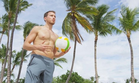 Τρεις μπάλες… τρεις δυνατές προπονήσεις στη παραλία!