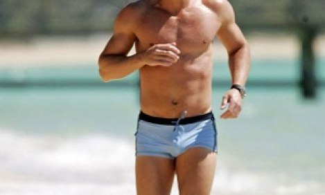 &Eta; &pi;&rho;&omicron;&pi;ό&nu;&eta;&sigma;&eta; &tau;&omicron;&upsilon; Daniel Craig &gamma;&iota;&alpha; &tau;&iota;&sigmaf; &alpha;&nu;ά&gamma;&kappa;&epsilon;&sigmaf; &tau;&omicron;&upsilon; James Bond