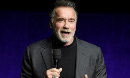 &Eta; &alpha;&pi;&rho;&omicron;&sigma;&delta;ό&kappa;&eta;&tau;&eta; &alpha;&pi;ά&nu;&tau;&eta;&sigma;&eta; &tau;&omicron;&upsilon; &Alpha;&rho;&nu;&omicron;&lambda;&nu;&tau; &Sigma;&beta;&alpha;&rho;&tau;&sigma;&epsilon;&nu;έ&gamma;&kappa;&epsilon;&rho; &sigma;&tau;&eta;&nu; &laquo;&kappa;&alpha;&rho;&alpha;&tau;&iota;ά&raquo; &theta;&alpha;&upsilon;&mu;&alpha;&sigma;&tau;ή &tau;&omicron;&upsilon; (video)