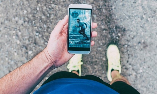 Fitness apps &pi;&omicron;&upsilon; &sigma;&epsilon; &pi;&lambda;&eta;&rho;ώ&nu;&omicron;&upsilon;&nu; &gamma;&iota;&alpha; &nu;&alpha; &gamma;&upsilon;&mu;&nu;ά&zeta;&epsilon;&sigma;&alpha;&iota;
