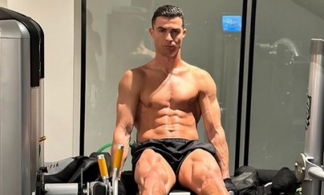 &Omicron; Cristiano Ronaldo έ&chi;&epsilon;&iota; &mu;&pi;&epsilon;&iota; &sigma;&epsilon;... beast mode - &Mu;ά&theta;&epsilon; &pi;&omega;&sigmaf; &gamma;&upsilon;&mu;&nu;ά&zeta;&epsilon;&tau;&alpha;&iota;