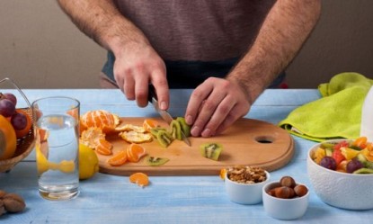 &Omicron;&iota; &tau;&rho;&omicron;&phi;έ&sigmaf; &chi;&omega;&rho;ί&sigmaf; ή &mu;&epsilon; &epsilon;&lambda;ά&chi;&iota;&sigma;&tau;&epsilon;&sigmaf; &theta;&epsilon;&rho;&mu;ί&delta;&epsilon;&sigmaf; &pi;&omicron;&upsilon; &beta;&omicron;&eta;&theta;ά&nu;&epsilon; &sigma;&tau;&omicron; &laquo;&kappa;ά&psi;&iota;&mu;&omicron;&raquo; &lambda;ί&pi;&omicron;&upsilon;&sigmaf;