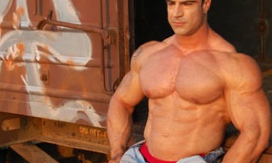 Σηκώνεται ο «γίγαντας»