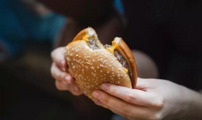 &Pi;&omicron;&iota;&omicron;&iota; &upsilon;&delta;&alpha;&tau;ά&nu;&theta;&rho;&alpha;&kappa;&epsilon;&sigmaf; &alpha;&pi;&epsilon;&iota;&lambda;&omicron;ύ&nu; &tau;&eta;&nu; &kappa;&alpha;&rho;&delta;&iota;ά &kappa;&alpha;&iota; &mu;&epsilon;&iota;ώ&nu;&omicron;&upsilon;&nu; &tau;&omicron; &pi;&rho;&omicron;&sigma;&delta;ό&kappa;&iota;&mu;&omicron; &zeta;&omega;ή&sigmaf;