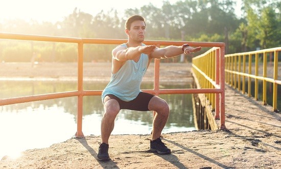 &Xi;&epsilon;&kappa;ί&nu;&eta;&sigma;&epsilon;&sigmaf; &tau;&rho;έ&xi;&iota;&mu;&omicron;; &Tau;&alpha; squats &theta;&alpha; &delta;&upsilon;&nu;&alpha;&mu;ώ&sigma;&omicron;&upsilon;&nu; &tau;&alpha; &pi;ό&delta;&iota;&alpha; &sigma;&omicron;&upsilon;
