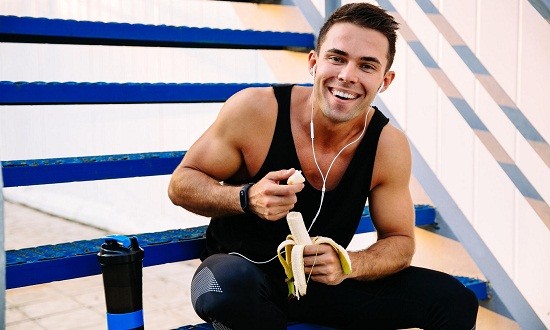 &Tau;&iota; &theta;&alpha; &sigma;&upsilon;&mu;&beta;&alpha;ί&nu;&epsilon;&iota; &sigma;&tau;&omicron; &sigma;ώ&mu;&alpha; &sigma;&alpha;&sigmaf; &epsilon;ά&nu; &tau;&rho;ώ&tau;&epsilon; 2 ώ&rho;&iota;&mu;&epsilon;&sigmaf; &mu;&pi;&alpha;&nu;ά&nu;&epsilon;&sigmaf; &kappa;ά&theta;&epsilon; &mu;έ&rho;&alpha; &gamma;&iota;&alpha; έ&nu;&alpha; &mu;ή&nu;&alpha;