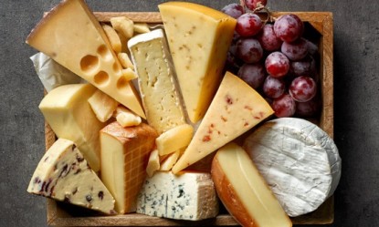Το τυρί που δυναμώνει τα οστά χωρίς να ανεβάζει τη χοληστερόλη