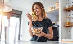 Ό&lambda;&alpha; &tau;&alpha; &mu;&upsilon;&sigma;&tau;&iota;&kappa;ά &gamma;&iota;&alpha; &nu;&alpha; &mu;&eta;&nu; &pi;&alpha;&chi;ύ&nu;&omicron;&upsilon;&mu;&epsilon; &kappa;&alpha;&theta;ώ&sigmaf; &chi;&epsilon;&iota;&mu;&omega;&nu;&iota;ά&zeta;&epsilon;&iota;