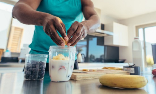 &Omicron;&iota; 5 &kappa;&omicron;&rho;&upsilon;&phi;&alpha;ί&epsilon;&sigmaf; &tau;&rho;&omicron;&phi;έ&sigmaf; &pi;&omicron;&upsilon; &pi;&rho;έ&pi;&epsilon;&iota; &nu;&alpha; &kappa;&alpha;&tau;&alpha;&nu;&alpha;&lambda;ώ&nu;&omicron;&upsilon;&nu; &sigma;&upsilon;&chi;&nu;ά &omicron;&iota; ά&nu;&delta;&rho;&epsilon;&sigmaf;