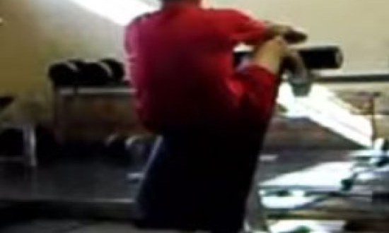 Οι πιο τρελοί κοιλιακοί που έχουν καταγραφεί ποτέ σε κάμερα !!! [video]