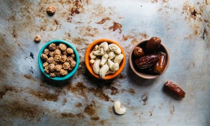 &Pi;&omicron;&iota;&epsilon;&sigmaf; &pi;&rho;&omega;&tau;&epsilon;ΐ&nu;&epsilon;&sigmaf; &kappa;ά&nu;&omicron;&upsilon;&nu; &kappa;&alpha;&lambda;ό &kappa;&alpha;&iota; &sigma;&tau;&omicron;&upsilon;&sigmaf; &mu;ύ&epsilon;&sigmaf; &kappa;&alpha;&iota; &sigma;&tau;&eta;&nu; &kappa;&alpha;&rho;&delta;&iota;ά;