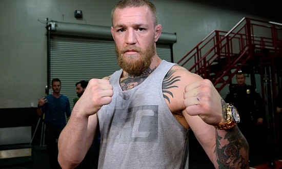 &Pi;&omicron;&iota;&alpha; &alpha;&pi;ό&sigma;&upsilon;&rho;&sigma;&eta;; &Omicron; Conor McGregor &epsilon;ί&nu;&alpha;&iota; &epsilon;&delta;ώ &kappa;&alpha;&iota;... &pi;&rho;&omicron;&pi;&omicron;&nu;&epsilon;ί&tau;&alpha;&iota; &sigma;&kappa;&lambda;&eta;&rho;ά!