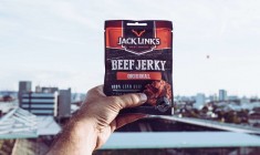 Beef Jerky: &Beta;&rho;&epsilon;ί&tau;&epsilon; &tau;&omicron; &kappa;&omicron;&rho;&upsilon;&phi;&alpha;ί&omicron; &sigma;&nu;&alpha;&kappa; &alpha;&pi;ό &beta;ό&epsilon;&iota;&omicron; &kappa;&rho;έ&alpha;&sigmaf; &sigma;&tau;&alpha; X-TREME Stores!