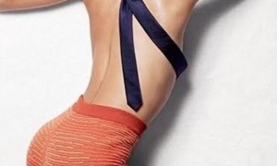 &Pi;o&zeta;ά&rho;&epsilon;&iota; &mu;ό&nu;&omicron; &mu;&epsilon; &mu;&iota;&alpha;...&gamma;&rho;&alpha;&beta;ά&tau;&alpha; &alpha;&pi;ό &pi;ά&nu;&omega;! (&Phi;&Omega;&Tau;&Omicron;)